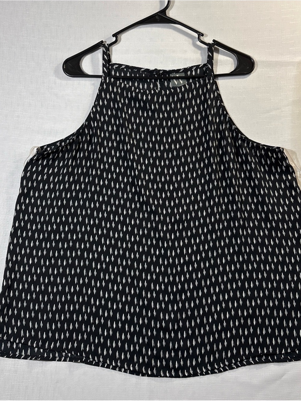 Worthington Women’s XL Black Sleeveless Tank Blouse White Drip Pattern